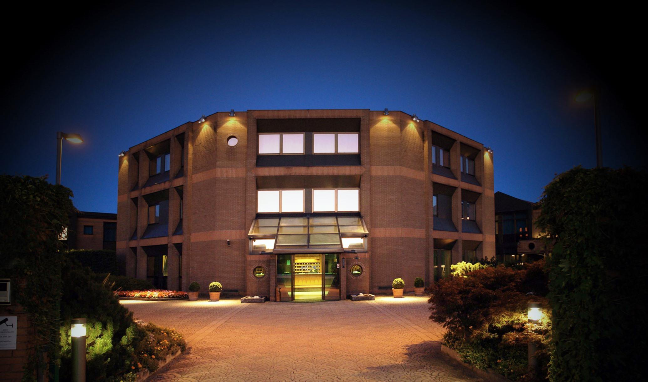 Guglielmotel Brembate Exteriör bild